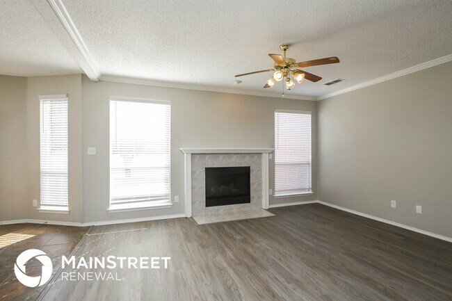 Foto del edificio - 304 Emery Oak Ct