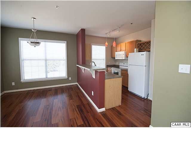 Foto del edificio - 270-24F Riverbend Dr