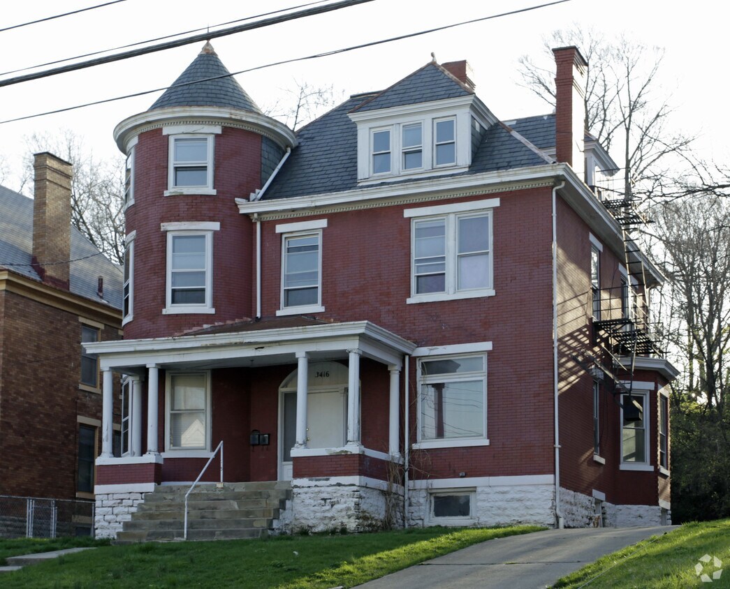 Primary Photo - 3416 Harvey Ave