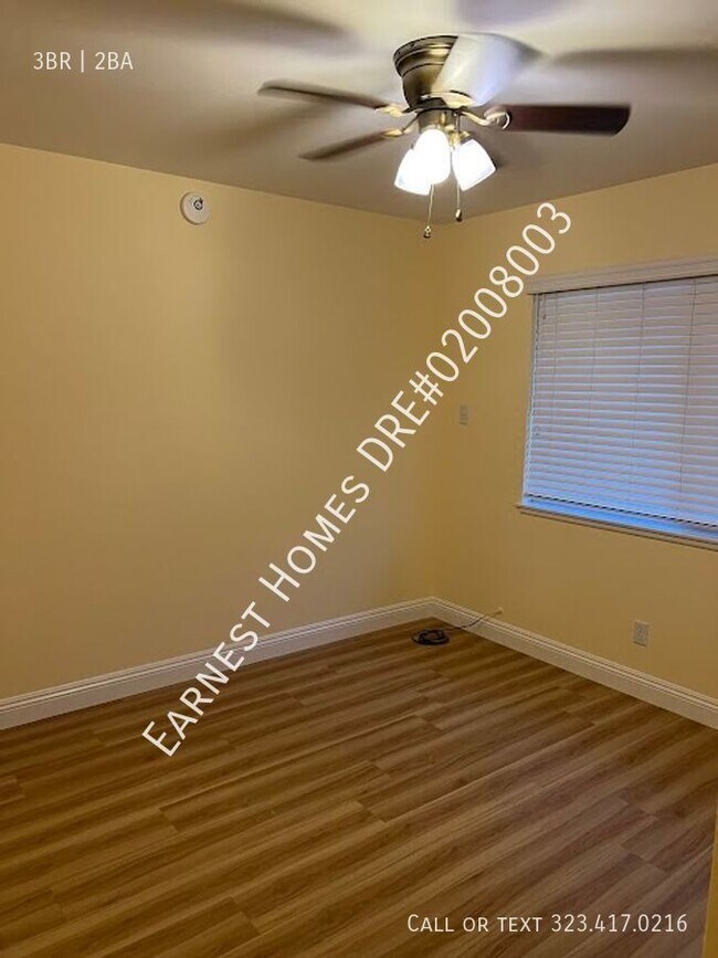 Building Photo - 9307 Geyser Ave Northridge, CA 91324