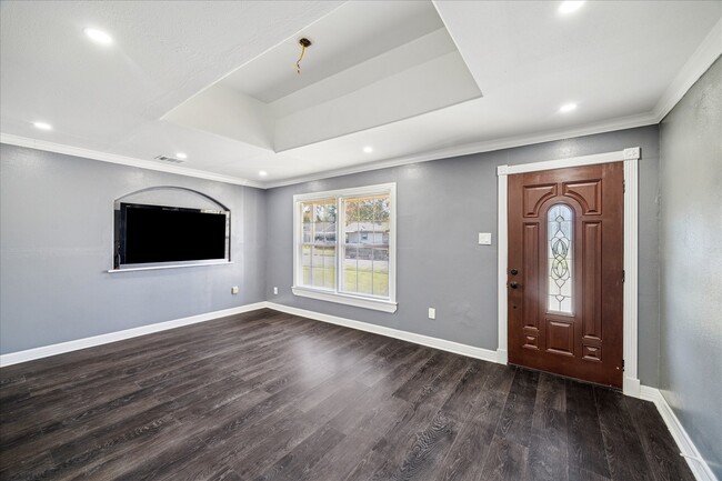 Building Photo - 1900 Oregon St