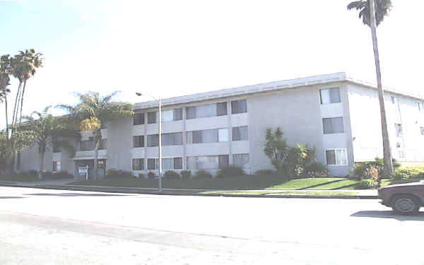 Building Photo - Valley Plaza Manors