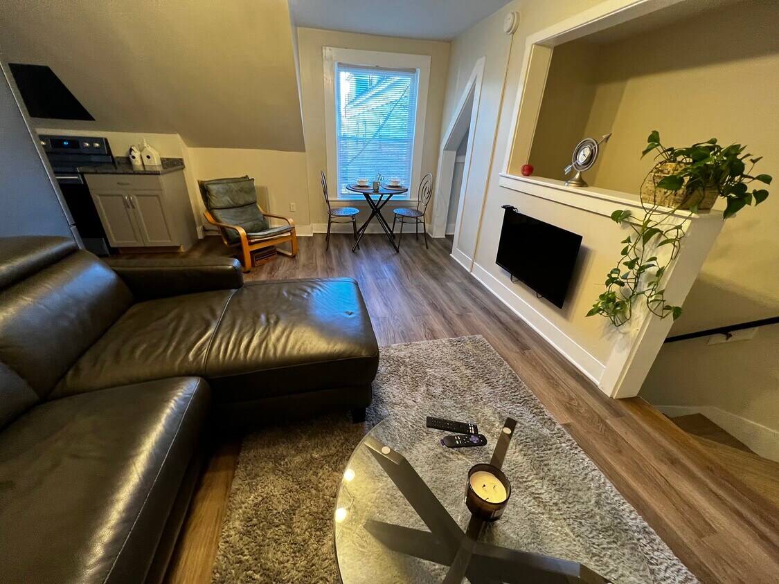 Foto principal - 254 Spring St