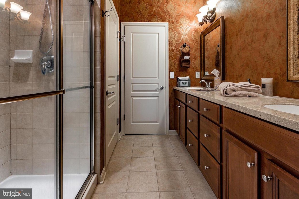 Foto principal - 25 Milford Cir