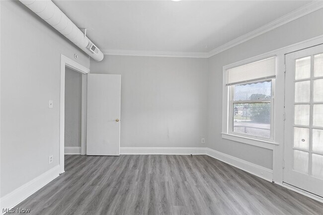 Foto del edificio - 4600 Division Ave