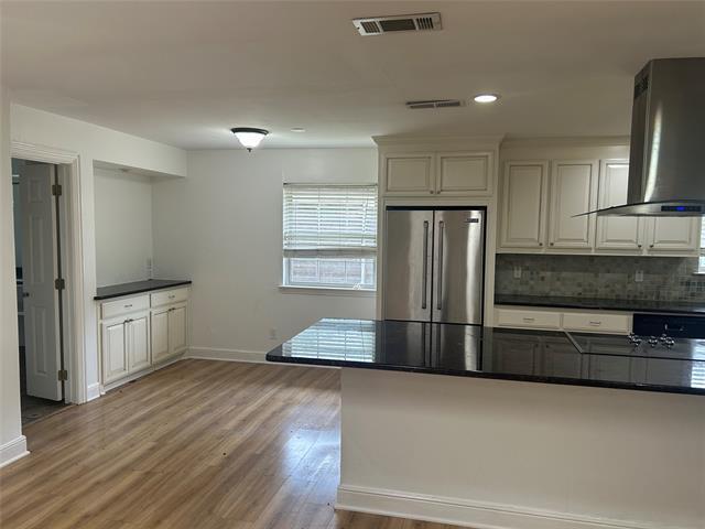 Foto del edificio - 5416 Northmoor Dr