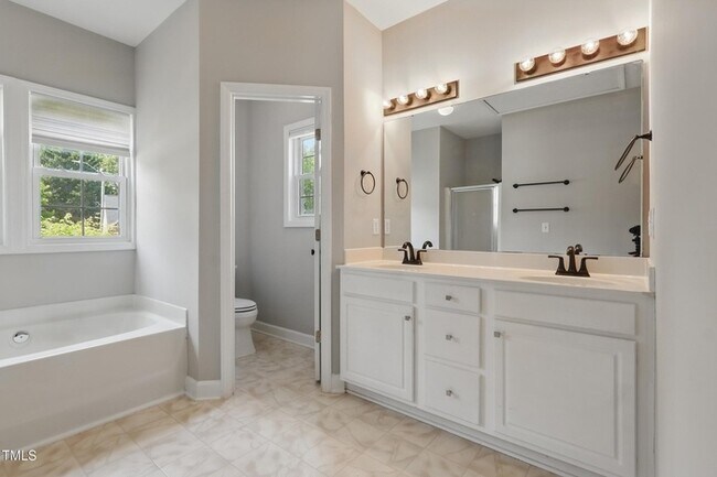 Building Photo - Build Equity While Leasing - Lease and Own...