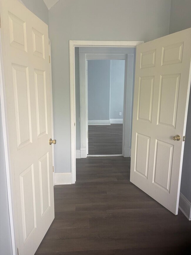 Foto del edificio - Newly Renovated 3-bedroom 2-bath house in ...