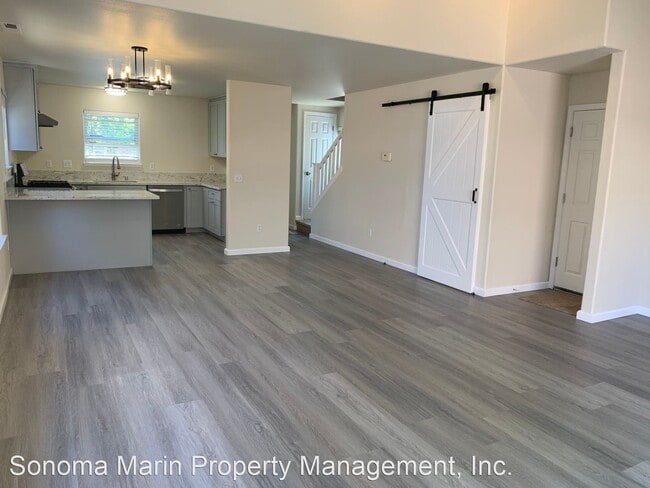 Building Photo - 3 br, 2.5 bath House - 2816 Bay Village Av...