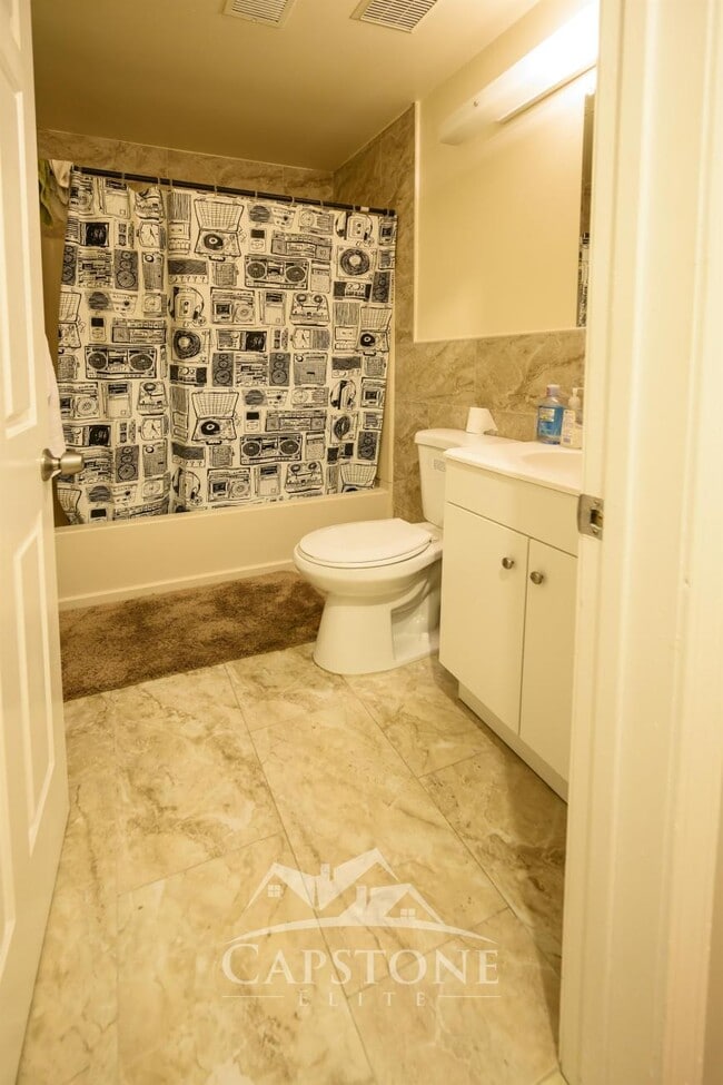 Building Photo - 0 bedroom in Newark NJ 07103
