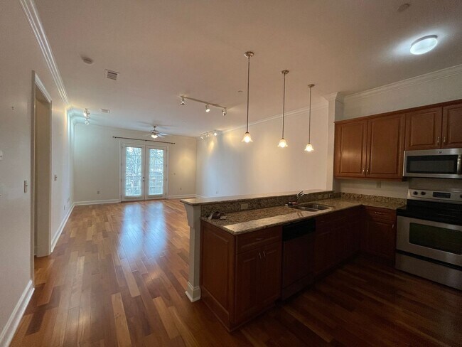 Foto del edificio - 2 Bedroom In Gated Community on LSU Campus