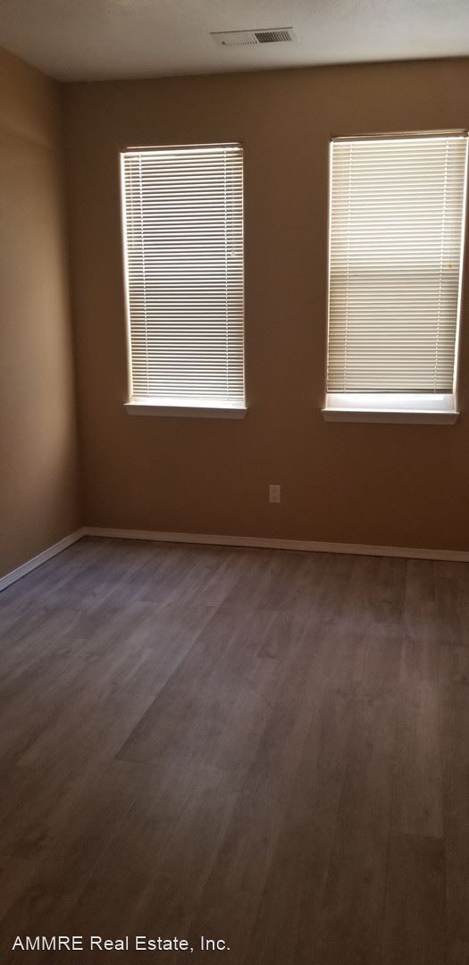 Building Photo - 2 br, 2 bath House - 10420 Gutierrez Rd NE