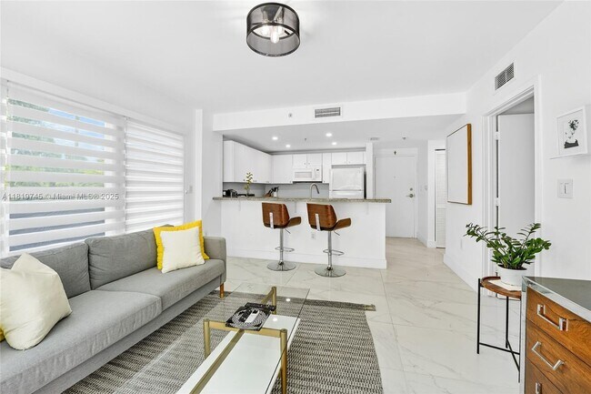 Foto del edificio - 2740 SW 28th Terrace
