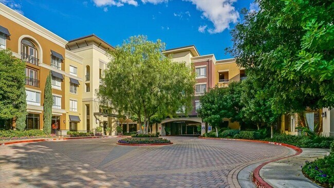 Foto del edificio - 24535 Town Center Dr