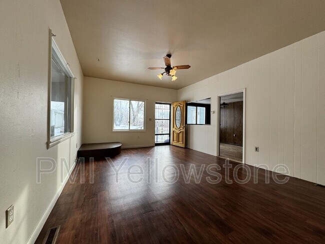 Foto del edificio - 2643 Horseshoe Ln