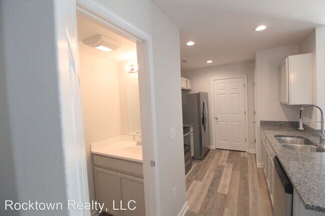 Foto del edificio - 3 br, 2.5 bath House - 3035 Locust Grove