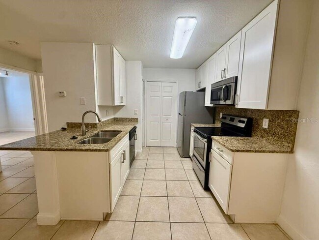 Foto del edificio - 7630 Pissarro Dr