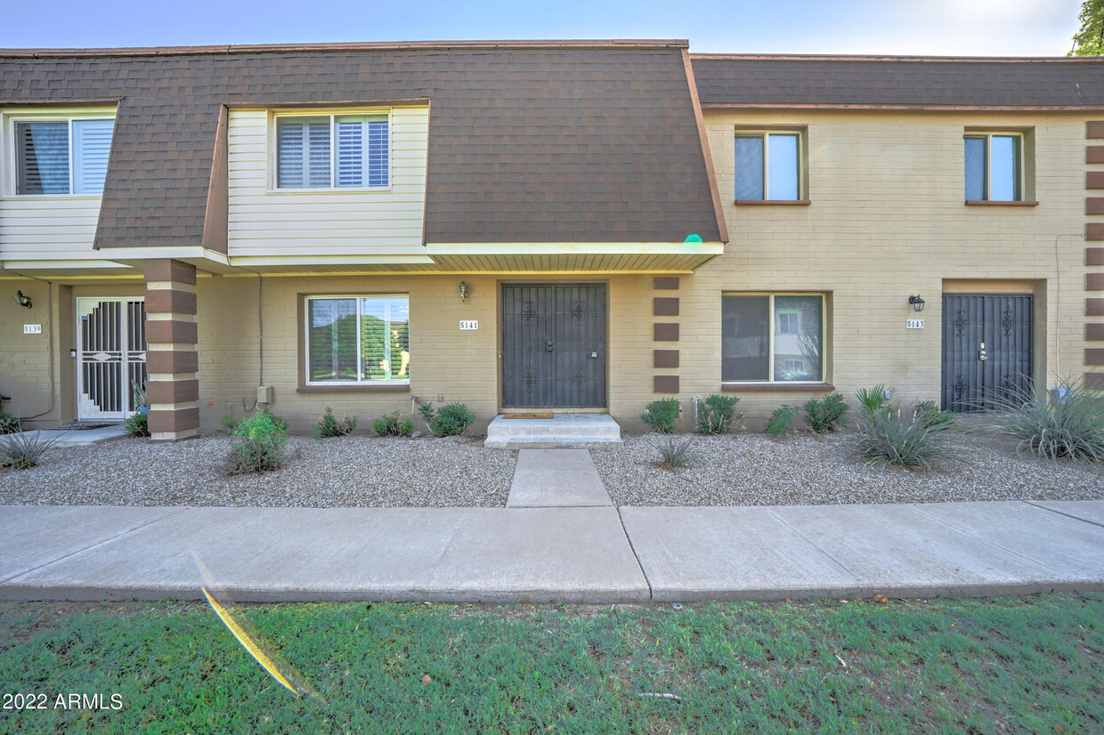 Primary Photo - 5141 N Granite Reef Rd