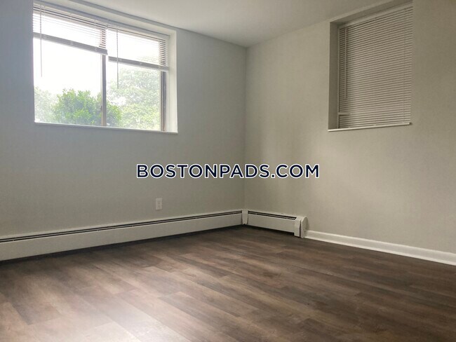 Building Photo - 280 Hyde Park Ave