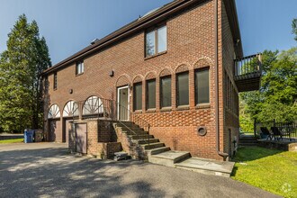 Building Photo - 124 Bugg Hill Rd