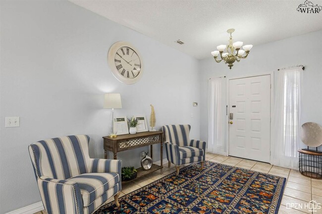 Foto del edificio - 5411 Forest Cove Dr