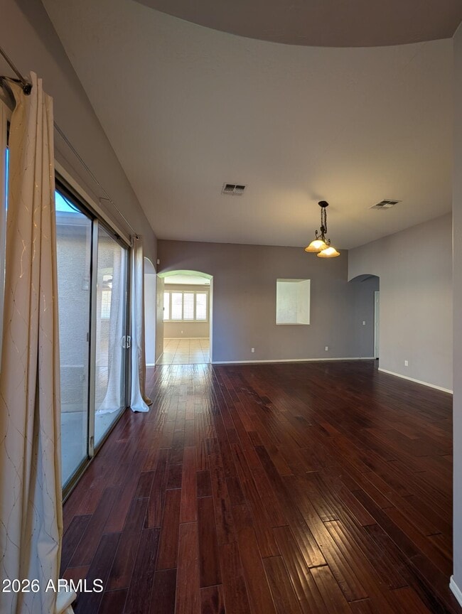 Building Photo - 337 West Swan Drive