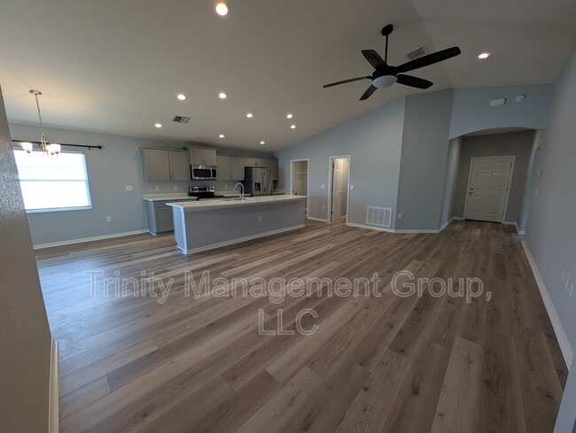 Building Photo - 6945 Gideon Cir
