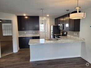Building Photo - Cypress Run