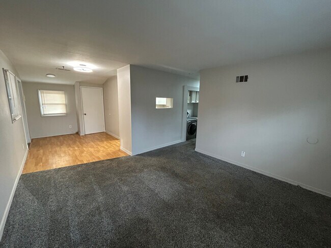 Foto del edificio - 13 Brightwell Ct