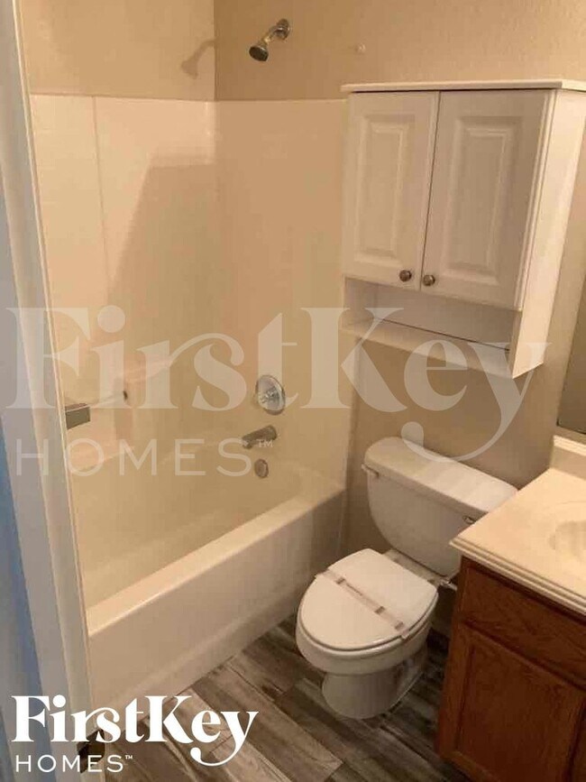 Foto del edificio - 4128 W Solar Dr