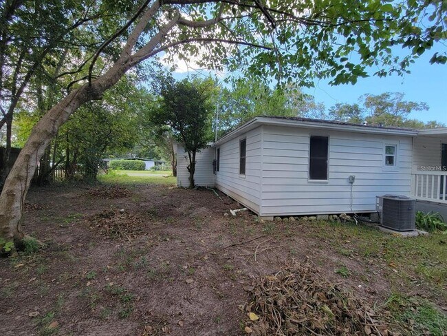 Foto del edificio - 2229 NE 16th Ct