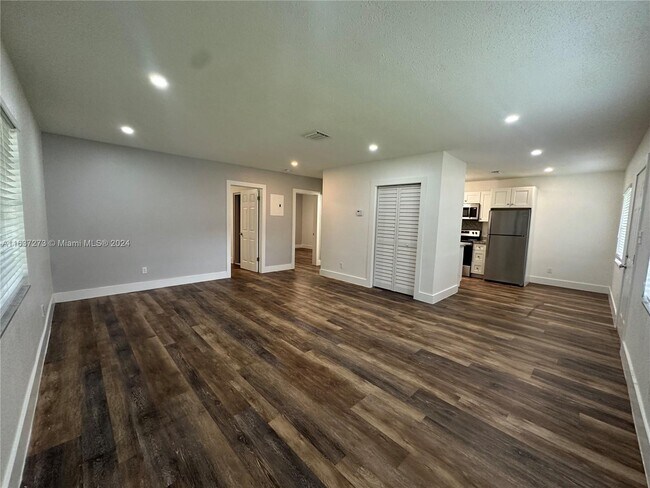 Foto del edificio - 3315 SW 15th Ave