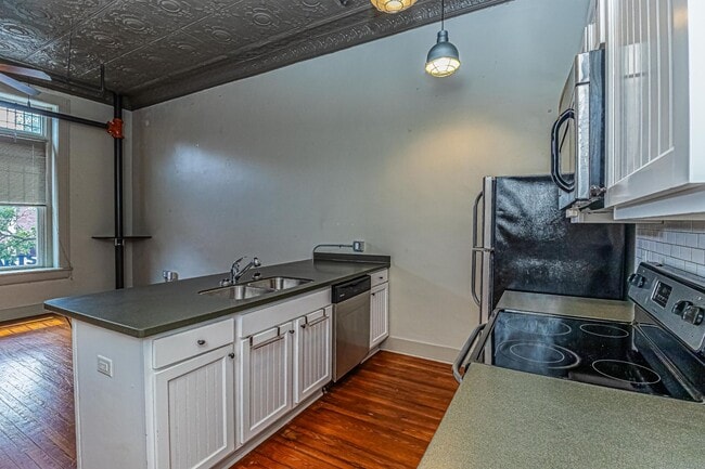 Building Photo - Nash Street Lofts Unit E