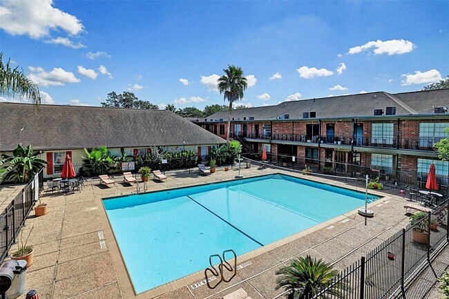 Foto del edificio - 11550 Chimney Rock Rd