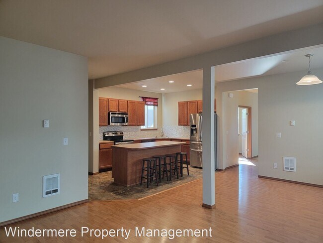 Building Photo - 4 br, 2.5 bath House - 4418 Abalone Street