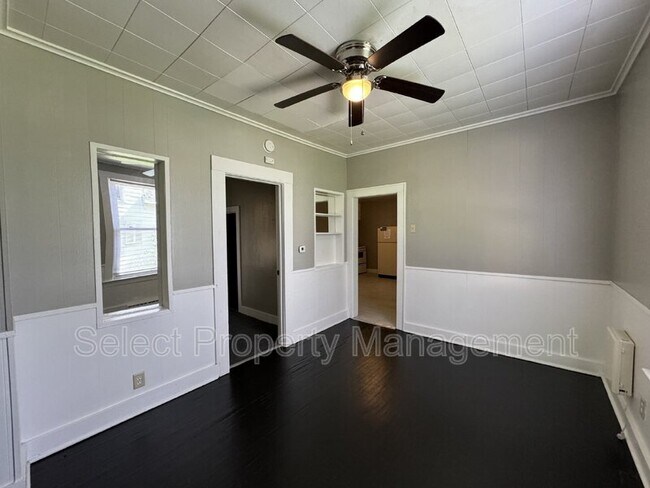 Foto del edificio - 1637 St Marys Ave