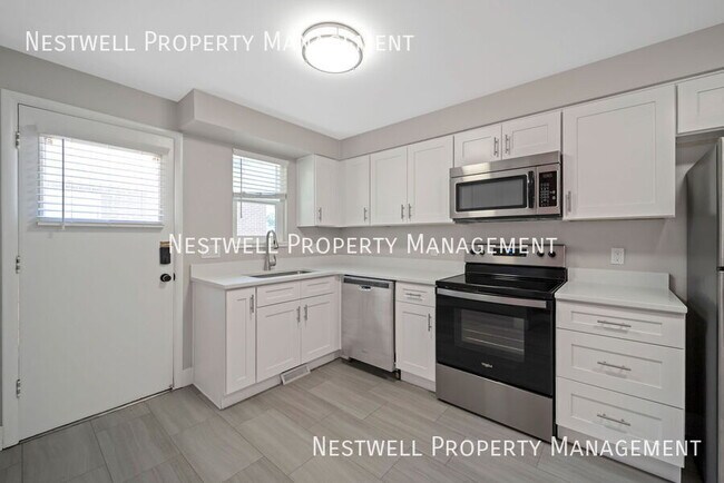 Building Photo - 2543 E 3300 S