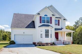 Building Photo - 9000 Scotts Bluff Ln