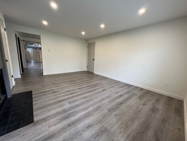 Foto del edificio - 12402 SW 14th St