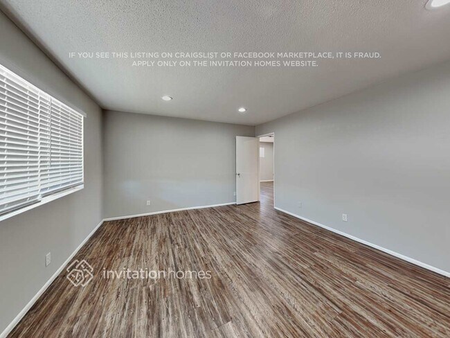 Foto del edificio - 3146 W Cactus Rd