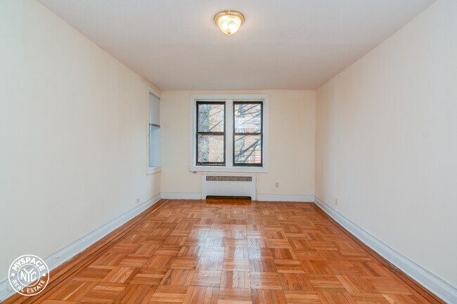 Building Photo - 822 Ocean Ave