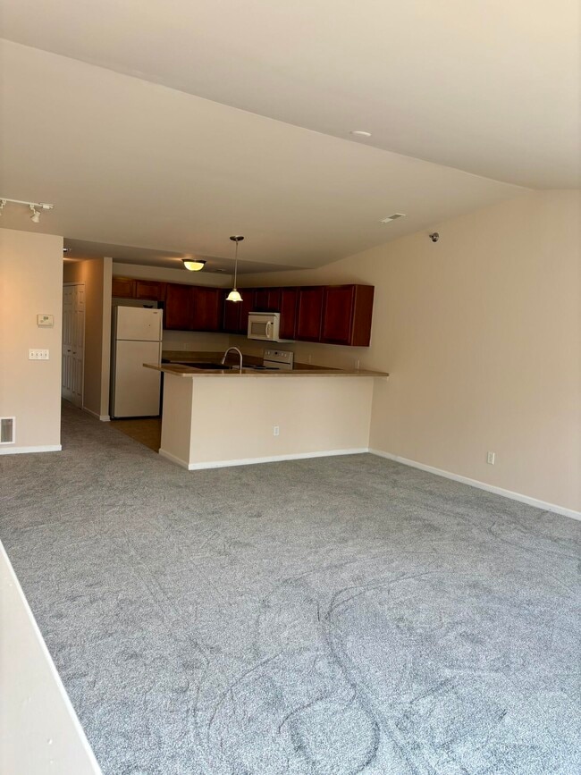 Building Photo - 108 Legato Dr