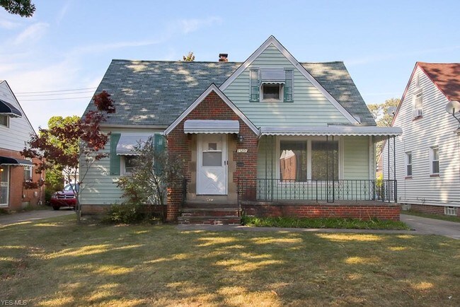 Building Photo - 21201 Crystal Ave