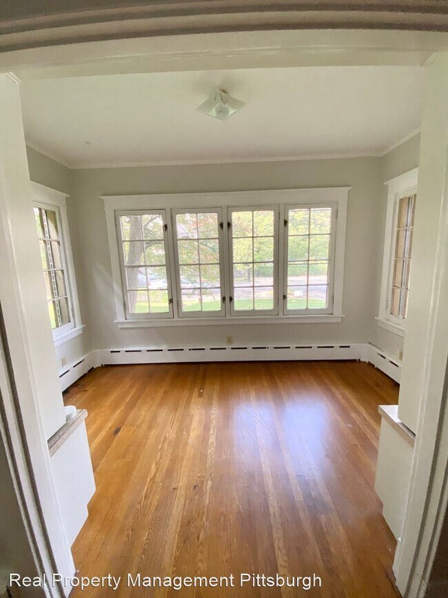 Building Photo - 3 br, 2 bath House - 6116 Stanton Ave