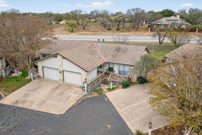 Building Photo - 104 Big Spur S