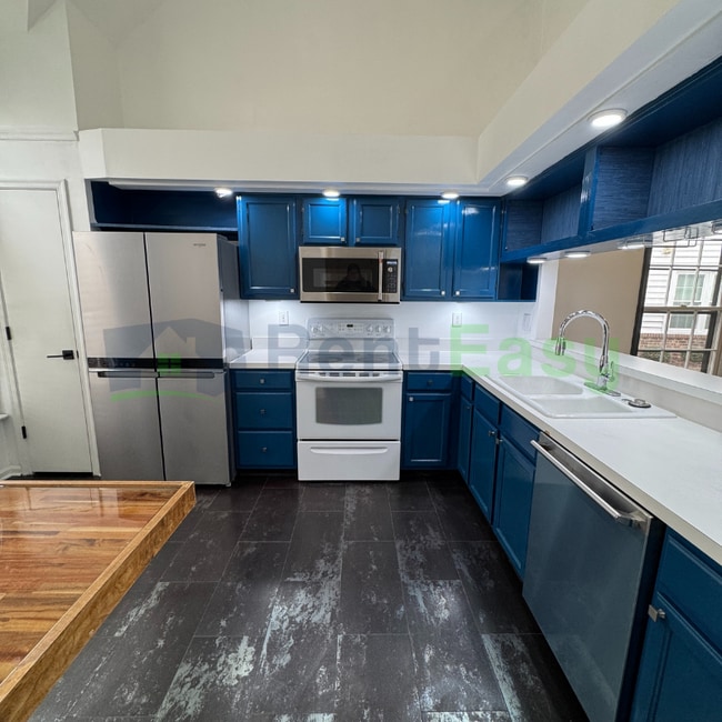 Foto del edificio - 1016 Winged Foot Ct