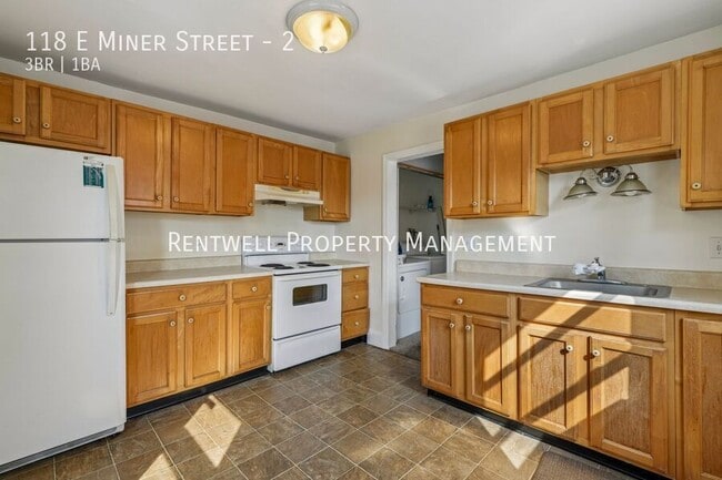 Photo - 118 E Miner Street-2 Apartment