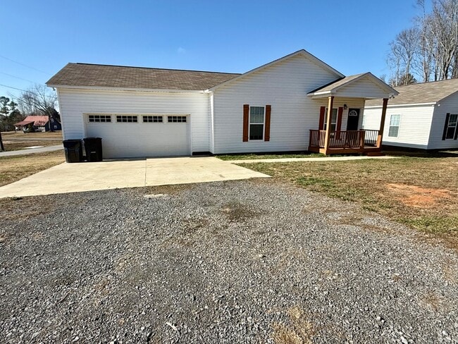 Building Photo - 144 Gerald Bryant Rd