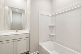 Building Photo - 425 Polly Grv Dr