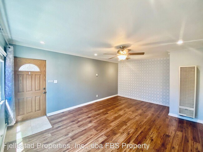 Building Photo - 2 br, 1 bath House - 2029 1/2 Oliver Avenue